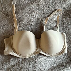 Skims Strapless Bra